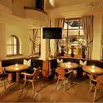圣弗洛里安酒店 - 卡普拉