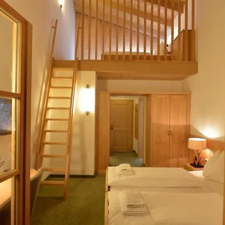 St. Florian - ホテル 3*